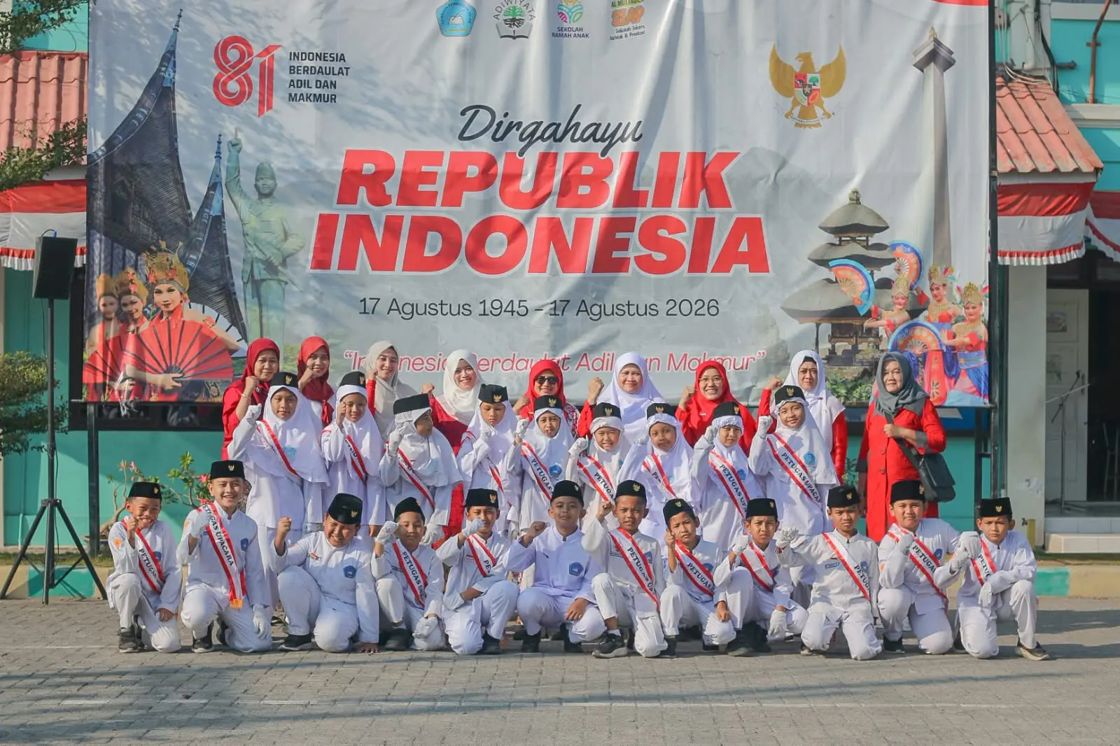 Semarak HUT ke-81 Kemerdekaan RI di SD Al Muttaqien Surabaya: Belajar, Bergembira, dan Menumbuhkan Semangat Kebersamaan