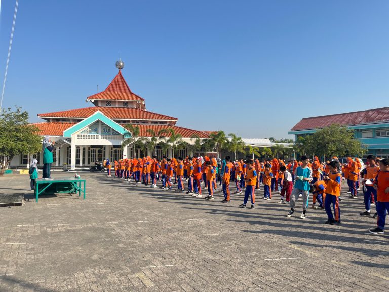 Kegiatan Olaraga SD AlMuttqien