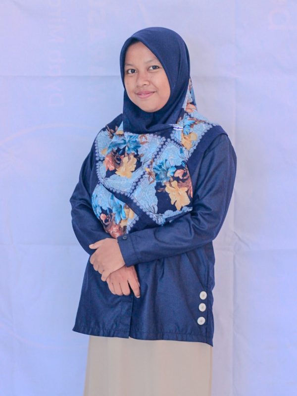 13. Siti Hartina, S.Pd. (Guru Kelas 2B) 13. Siti Hartina, S.Pd. (Guru Kelas 2B)