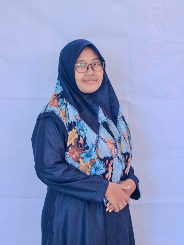 19. Afdila Fiddini R, S.Pd. (Guru Kelas 3B) 19. Afdila Fiddini R, S.Pd. (Guru Kelas 3B)