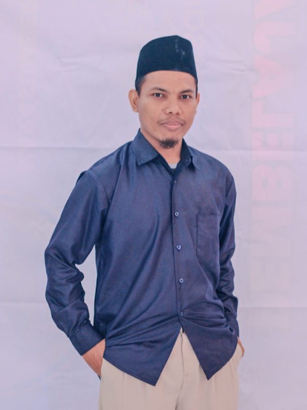 19. Slamet Rianto, S.Kom. (Guru Kelas 3B) 19. Slamet Rianto, S.Kom. (Guru Kelas 3B)