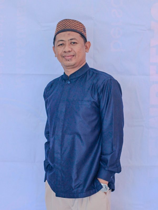 4. Abu Qosim, S.Pd.I. (Waka Keislaman) 4. Abu Qosim, S.Pd.I. (Waka Keislaman)